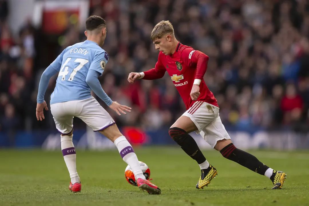  曼城德比战平红魔丁丁世界波惊艳全场  