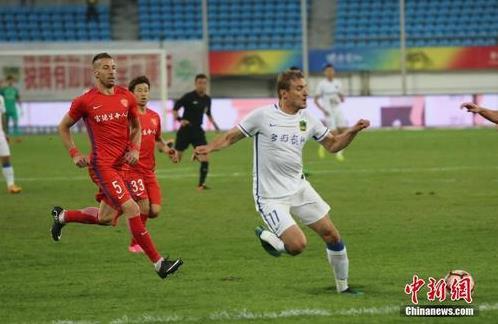  特鲁瓦新帅首秀告捷，率队脱离降级泥潭  