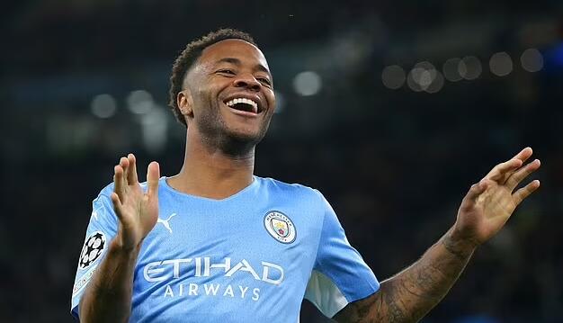  斯特林与切尔西续约五年，周薪降至二十万英镑  